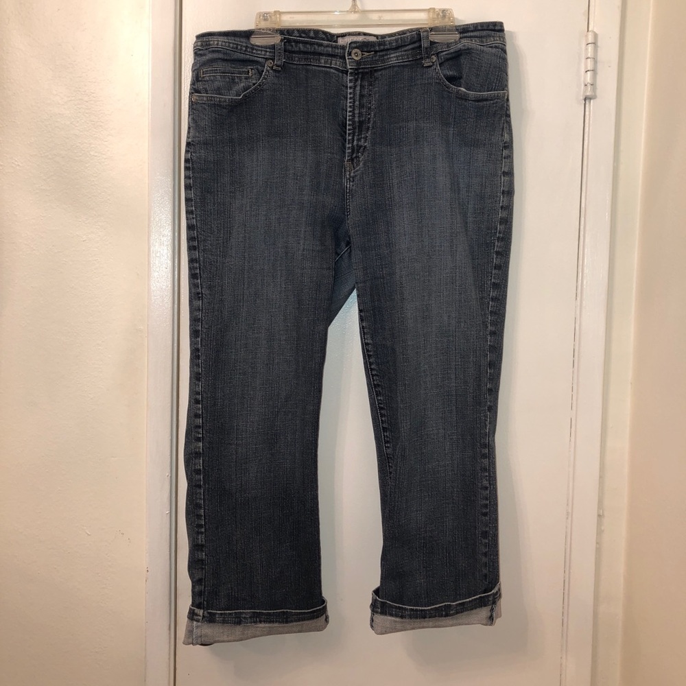 Chico’s Jean Capri - 2.5 Short